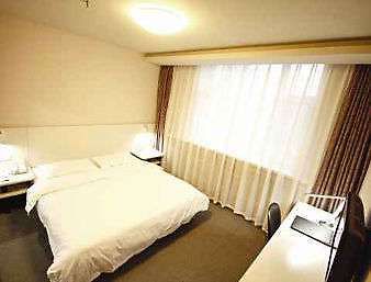 Super 8 By Wyndham Lanzhou Yan Tan Hotel Kamer foto